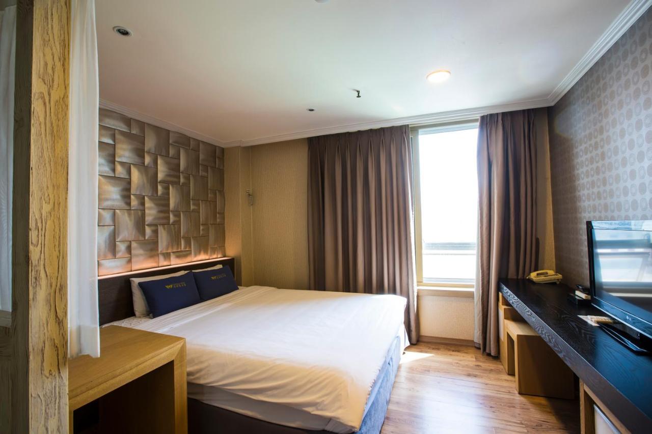 Central Hotel Changwon Εξωτερικό φωτογραφία