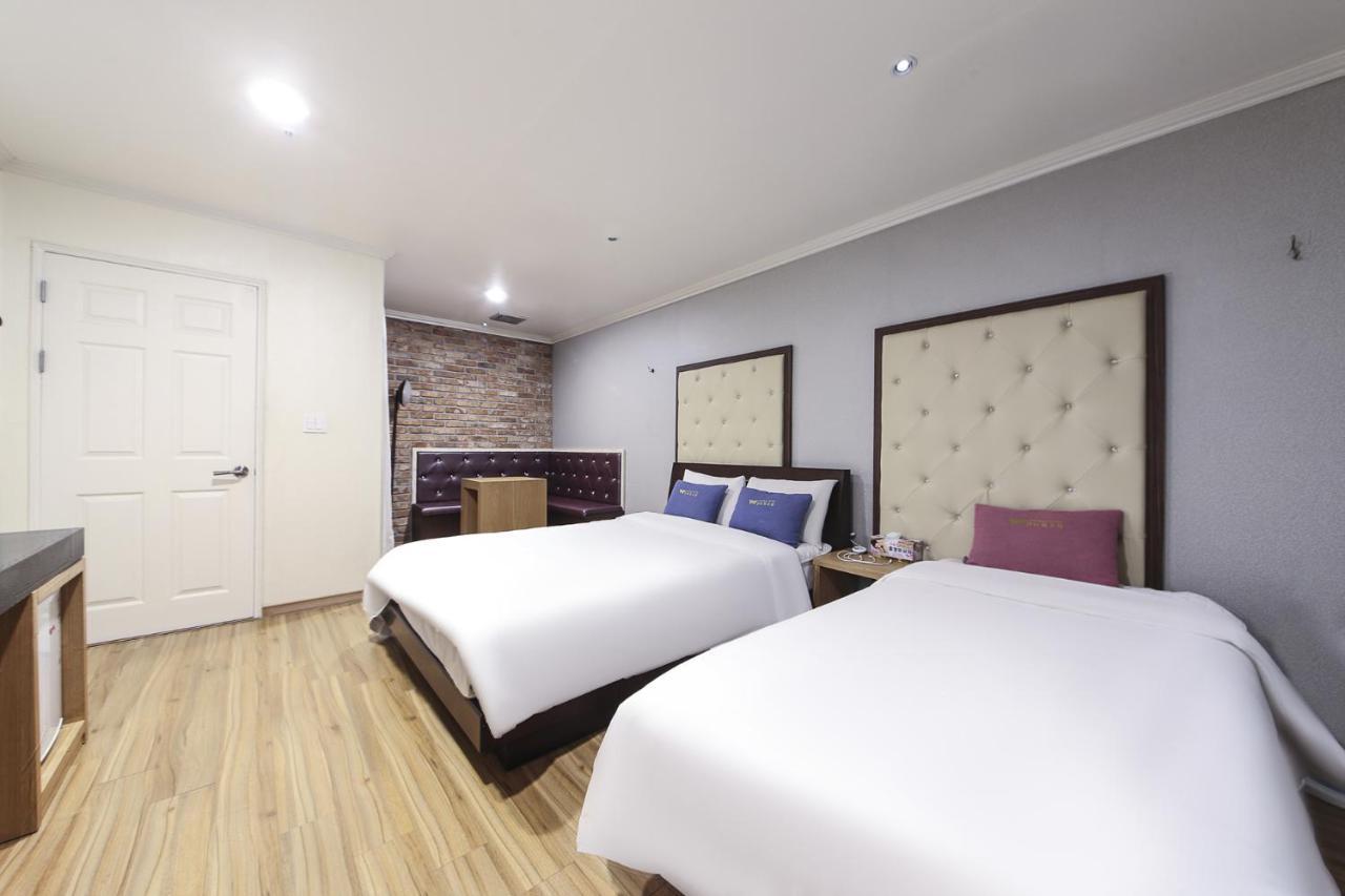 Central Hotel Changwon Εξωτερικό φωτογραφία