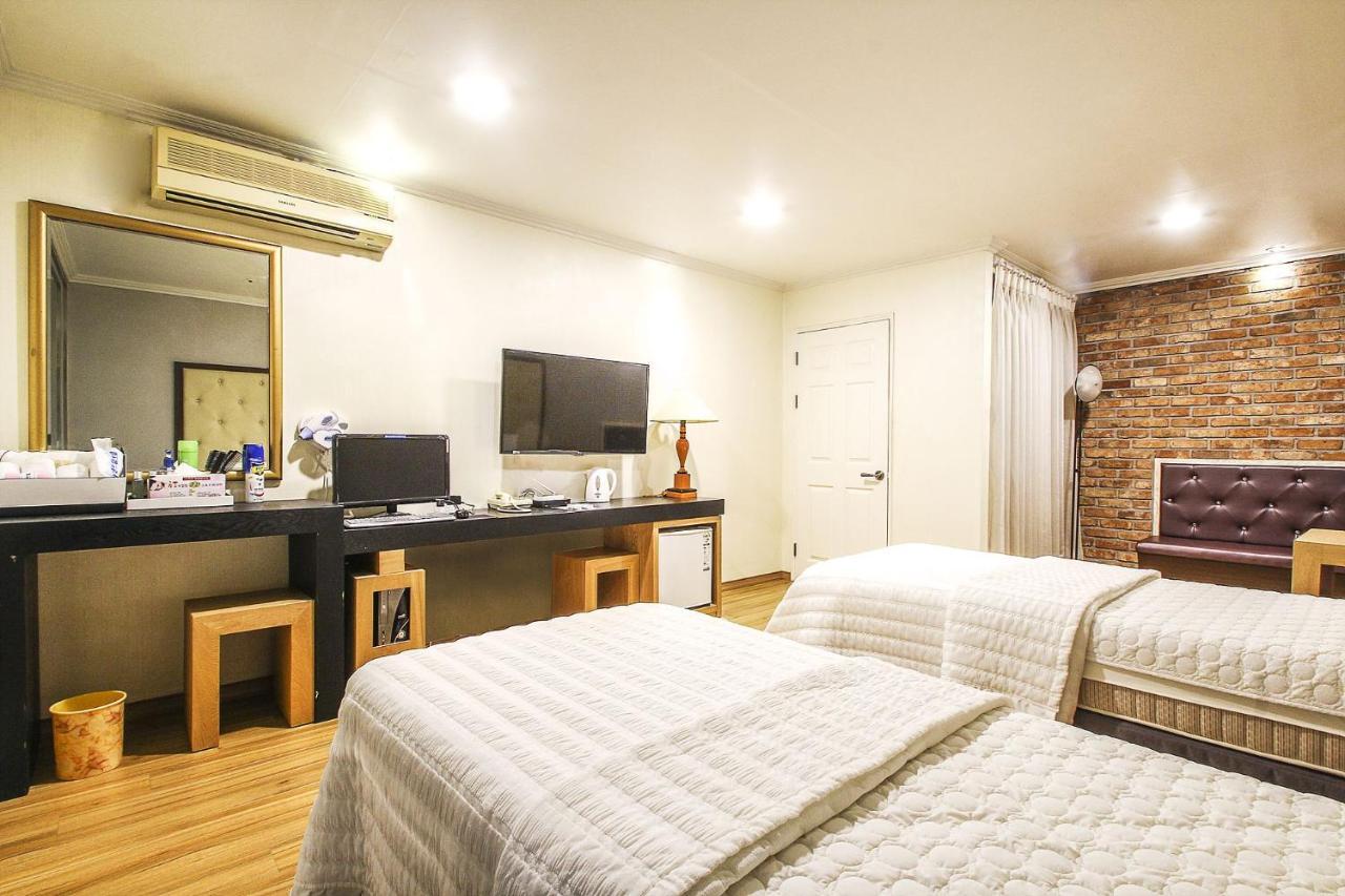 Central Hotel Changwon Εξωτερικό φωτογραφία