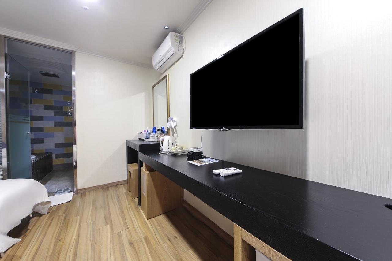 Central Hotel Changwon Εξωτερικό φωτογραφία