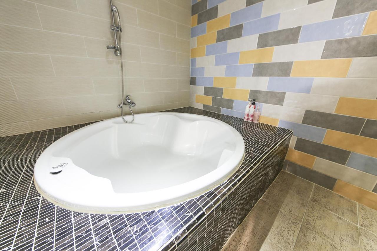 Central Hotel Changwon Εξωτερικό φωτογραφία