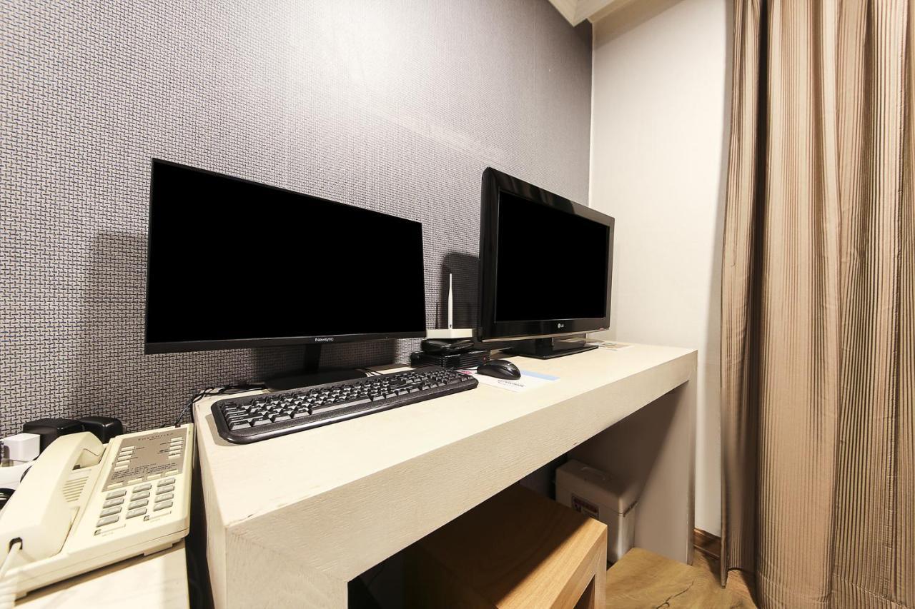 Central Hotel Changwon Εξωτερικό φωτογραφία