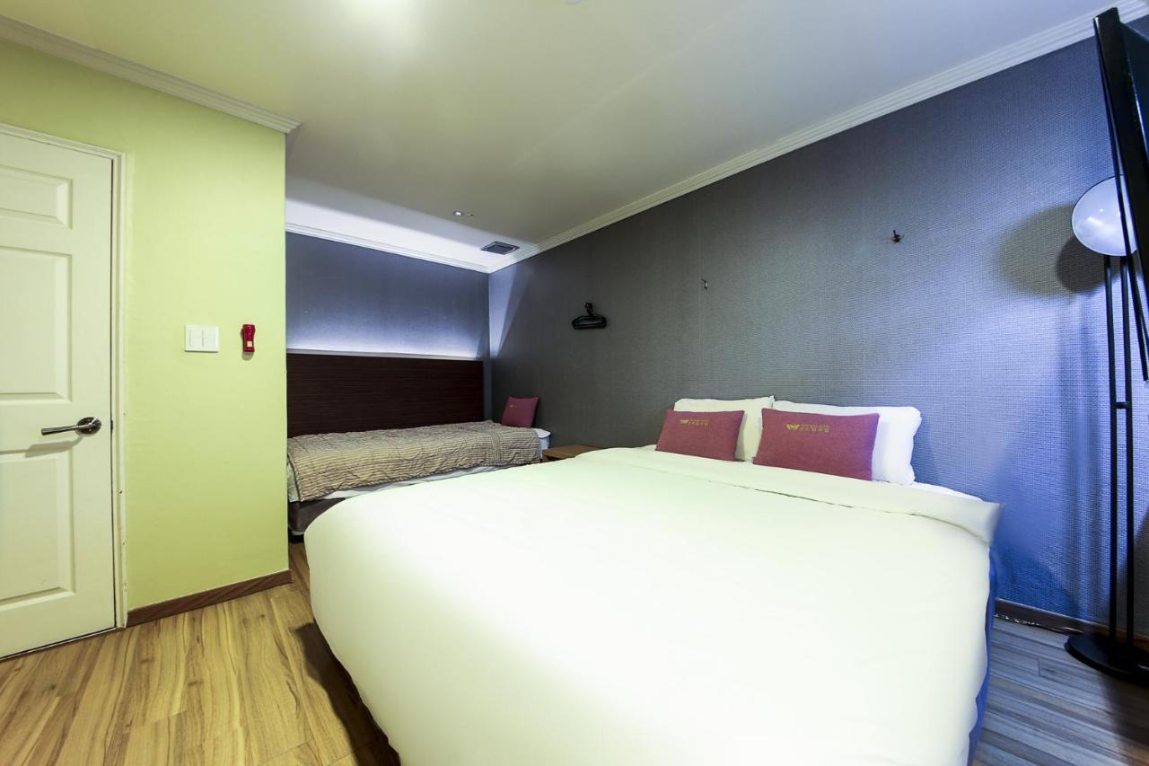Central Hotel Changwon Εξωτερικό φωτογραφία