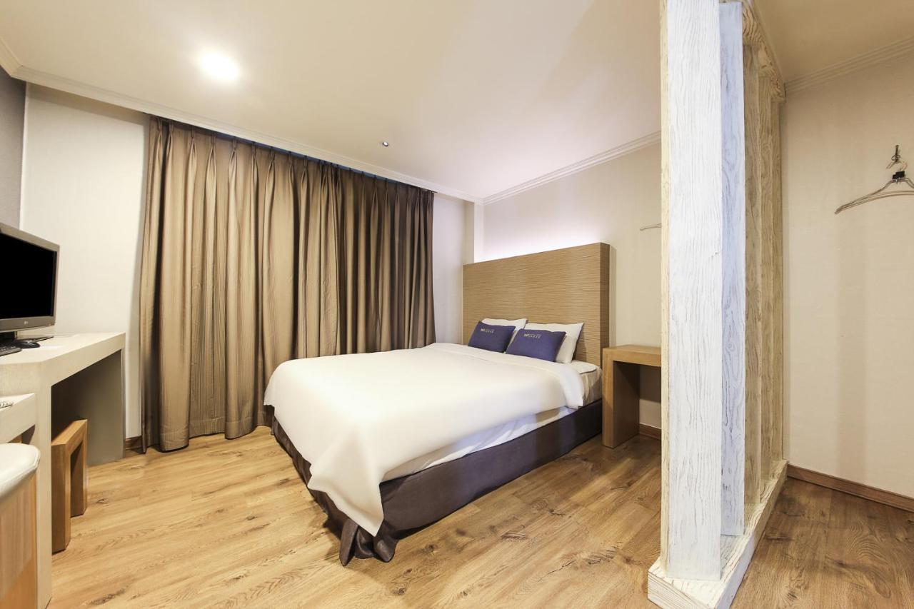Central Hotel Changwon Εξωτερικό φωτογραφία