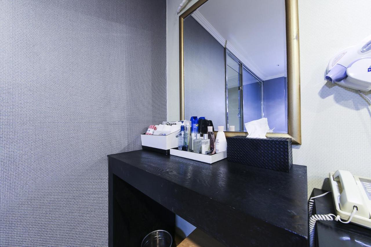 Central Hotel Changwon Εξωτερικό φωτογραφία