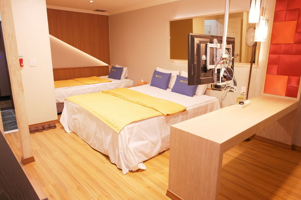 Central Hotel Changwon Εξωτερικό φωτογραφία